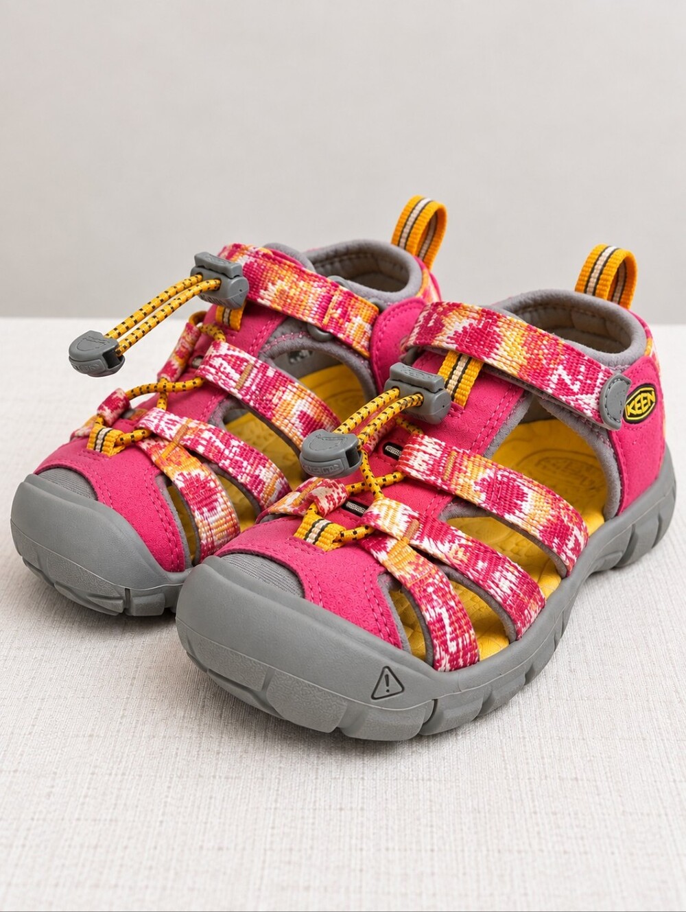 KEEN Girls Seacamp Pink Orange Closed Toe Sport Sandals Size 11
